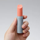 iroha stick na mão — tamanho de batom