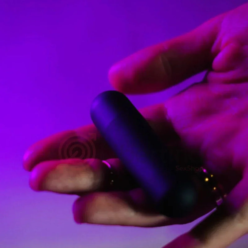 Mini Vibrador e Estimulador Bullet com 10 Velocidades Intensas - Libertina Sex Shop - blackfriday22, maisvendidos, mulheres, Traffic 11/05, vibrador, vibrador bullet, Vibrador Feminino - Sex Shop Vibradores
