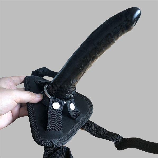 Strap On Cinta com Dildo Consolo Grosso em Silicone - Libertina Sex Shop - casais, consolo, dildo, dildo com cinta, dildo grosso, lgbt, penis de borracha, vibrador com cinta, vibrador strapon - Sex Shop Vibradores