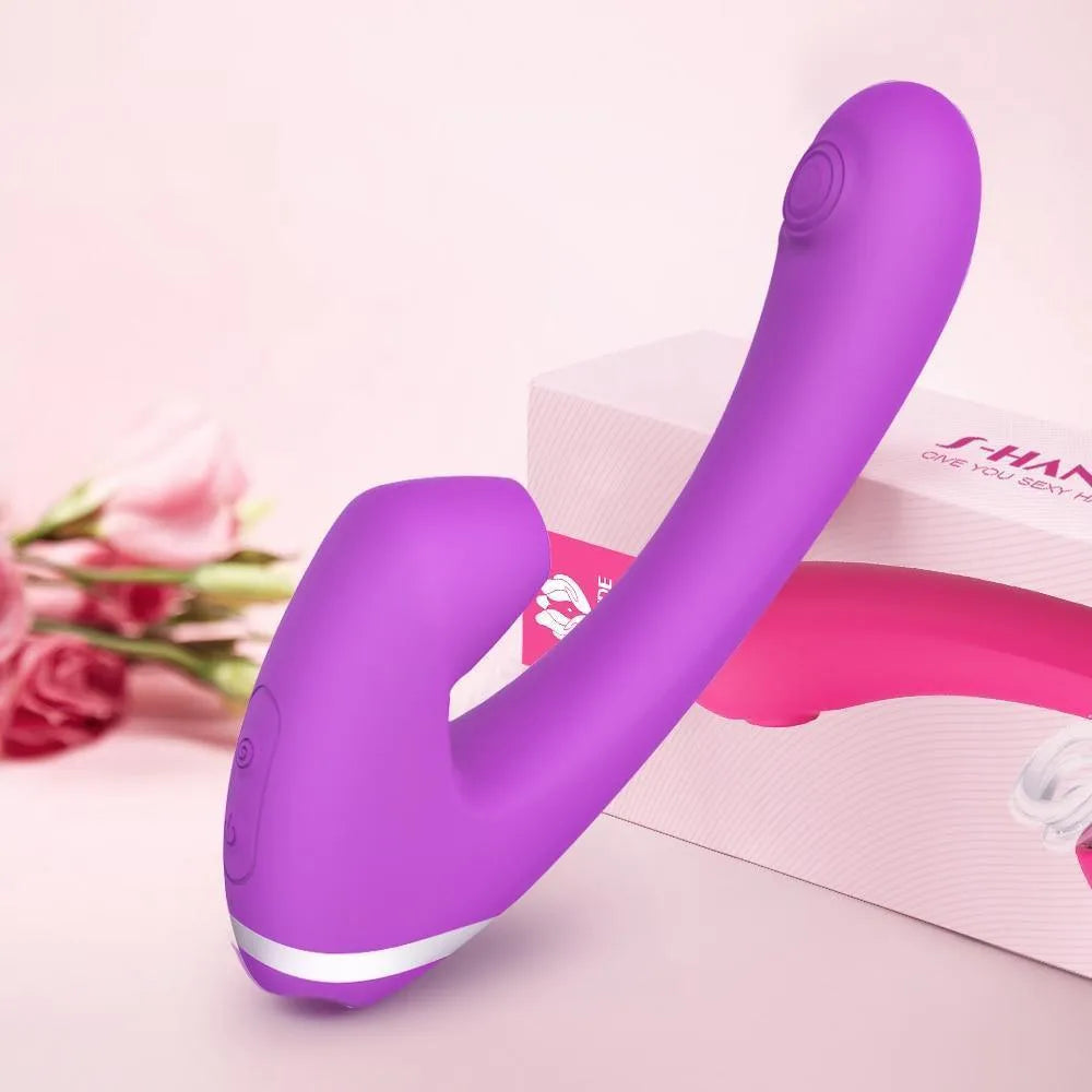 Vibrador Consolo e Sugador de Clitóris - Rabbit S-Hand - Libertina Sex Shop - cconsolo vibrador, lançamento, lançamentos, masturbador feminino, rabbit consolo, rabbit ponto g, rabbit vinrador, sugador, sugador clitóris, sugador de clitóris, sugador de critores, sugador feminino, sugadordeclitoris, vibrador, vibrador consolo, vibrador de ponto g, vibrador sugador de clitóris, vinrador rabbit - Sex Shop Vibradores